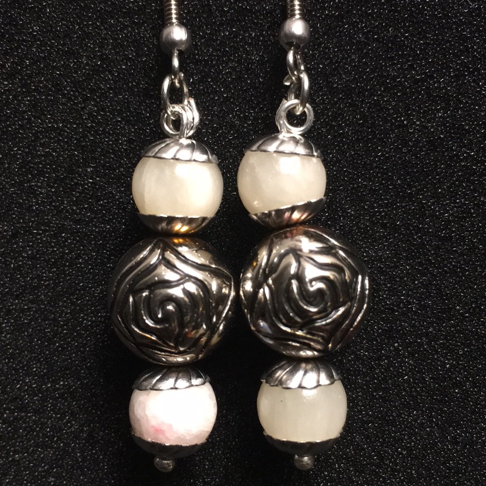 STAINLESS & ROSES 🇪🇹My Seasonal sale is :"Buy 1 Get 1 Free"🇪🇹 - Picture 3 of 3